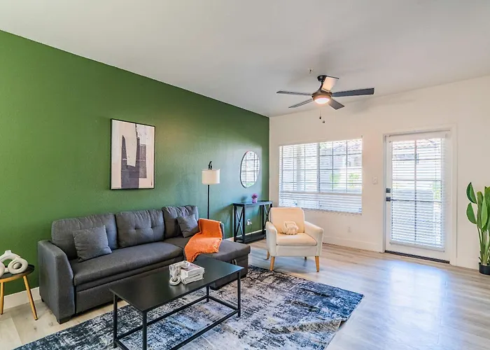 Princess Dr Retreat Pool Balcony Parking Wd Wifi Apartament Scottsdale