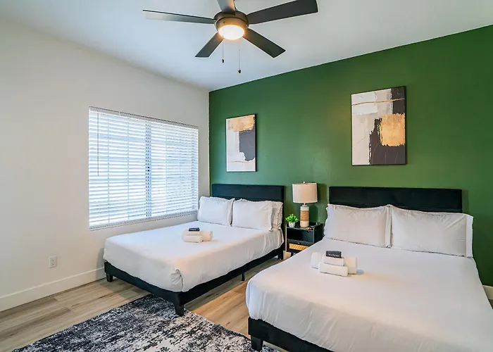 Princess Dr Retreat Pool Balcony Parking Wd Wifi * Scottsdale